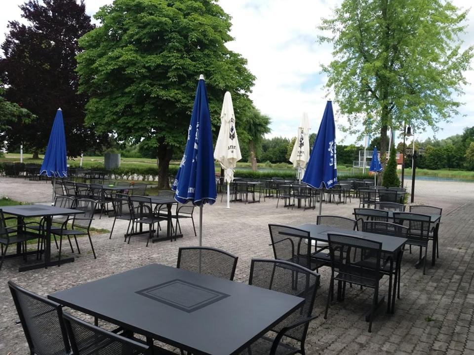 Hostel Restaurant El Greco Gundelfingen an der Donau Exterior foto