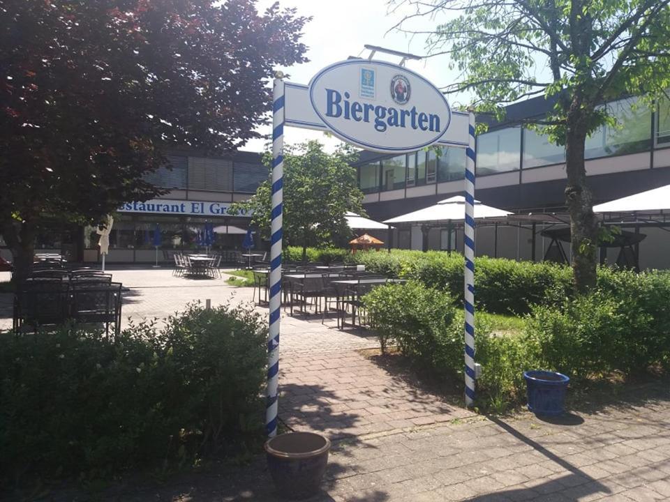 Hostel Restaurant El Greco Gundelfingen an der Donau Exterior foto